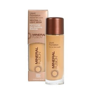 Mineral Fusion Liquid Foundation - Natural 3 Light Beige